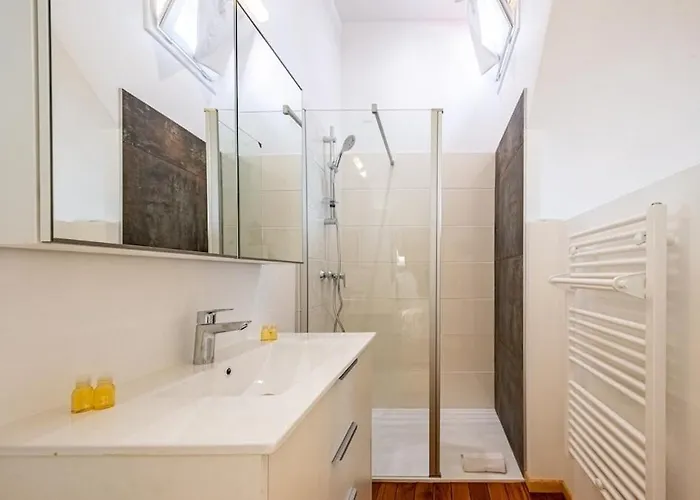 La Maisonnette - Hypercentre - Movie Theater *